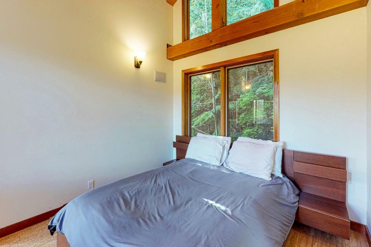 Woodland Hideaway In The Hills Villa Lake Stevens Exterior photo